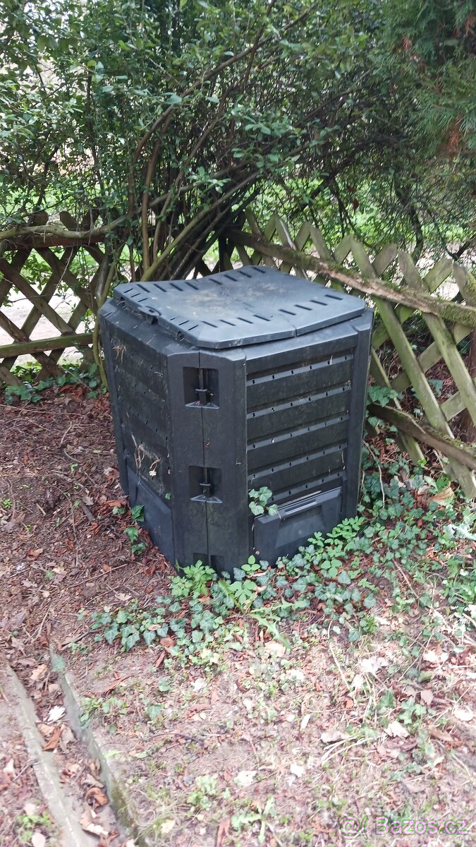 Kompostér plastový černý