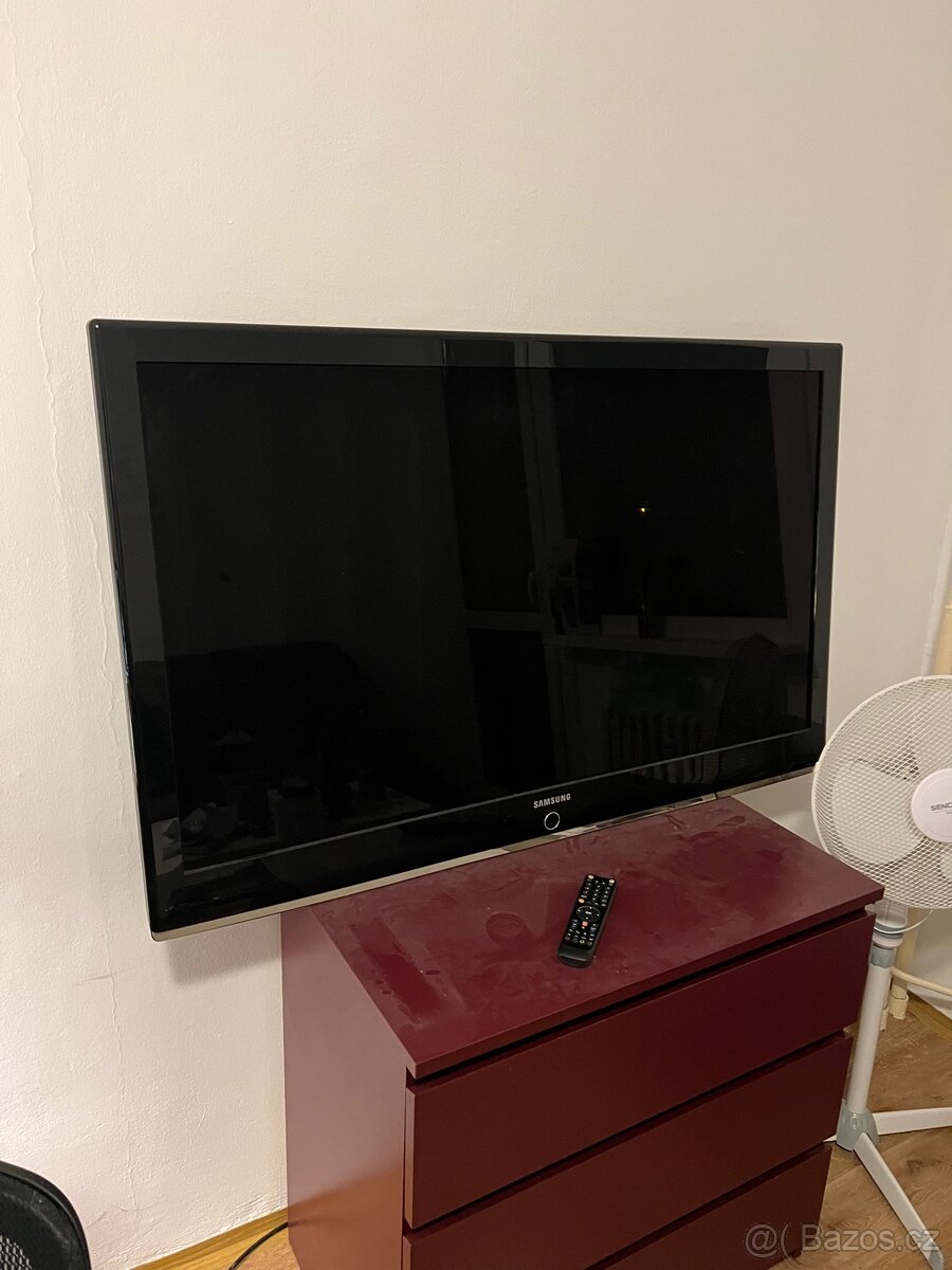 Samsung TV 52”