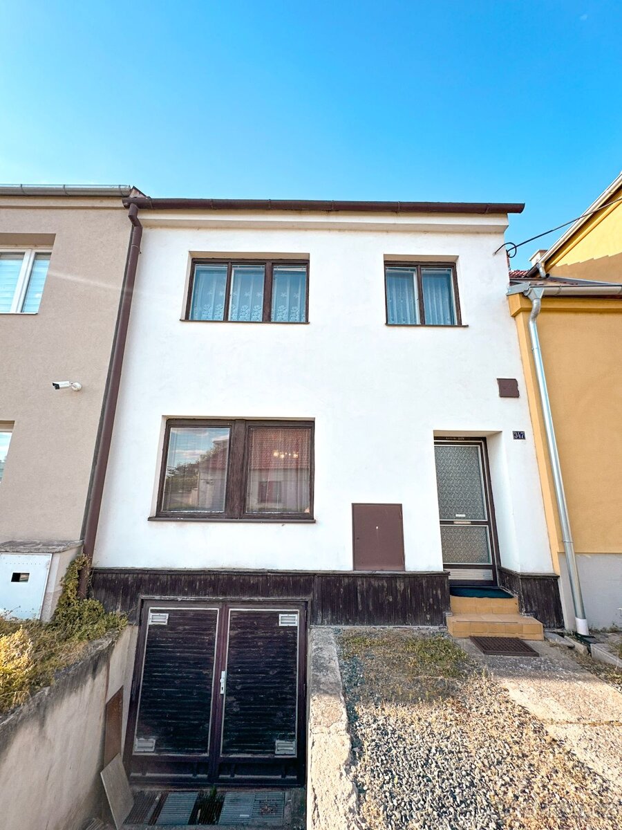 Sale of terraced house in Rajhradice near Brno (only 15