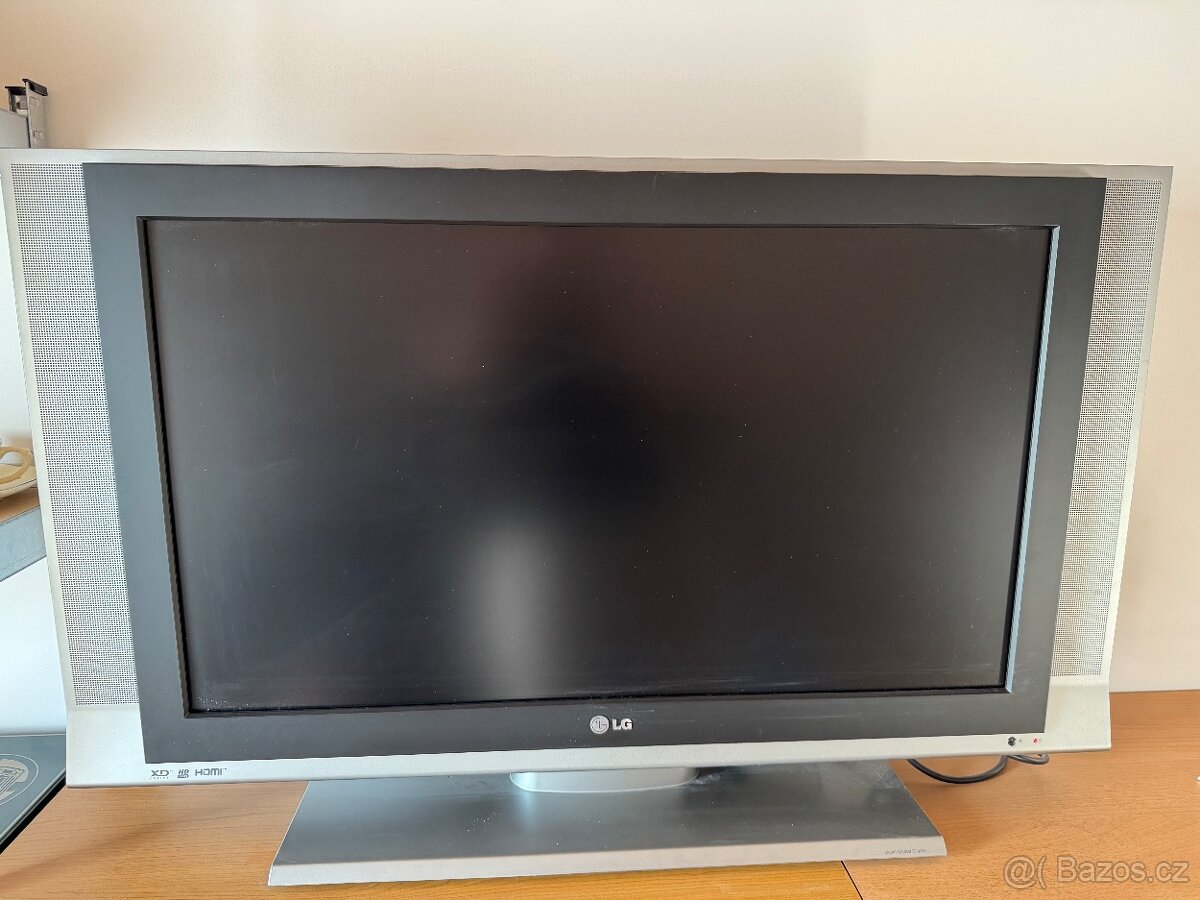 Televize LG 32LC3R 80 cm