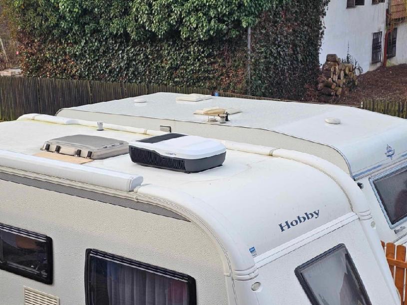 Klimatizace Dometic Fresh Jet FJX4 2200 Bílá