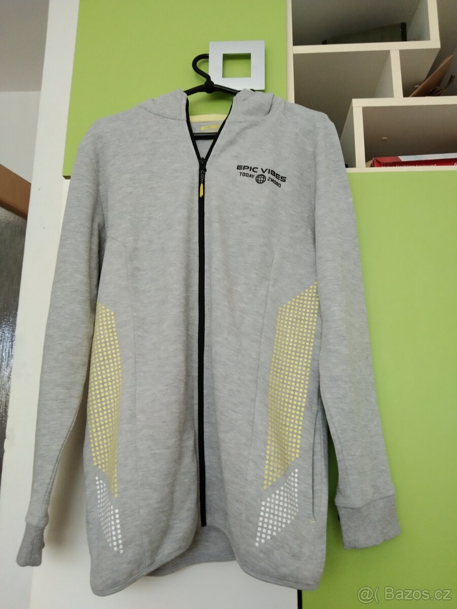 Chlapecké oblečení.