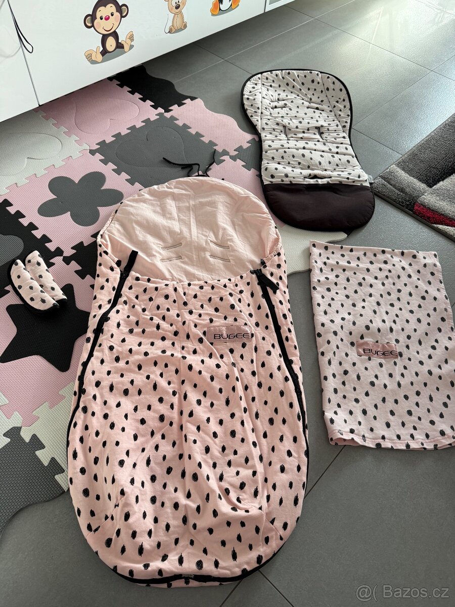 Příslušenství do kočárku, podložka, fusak, deka