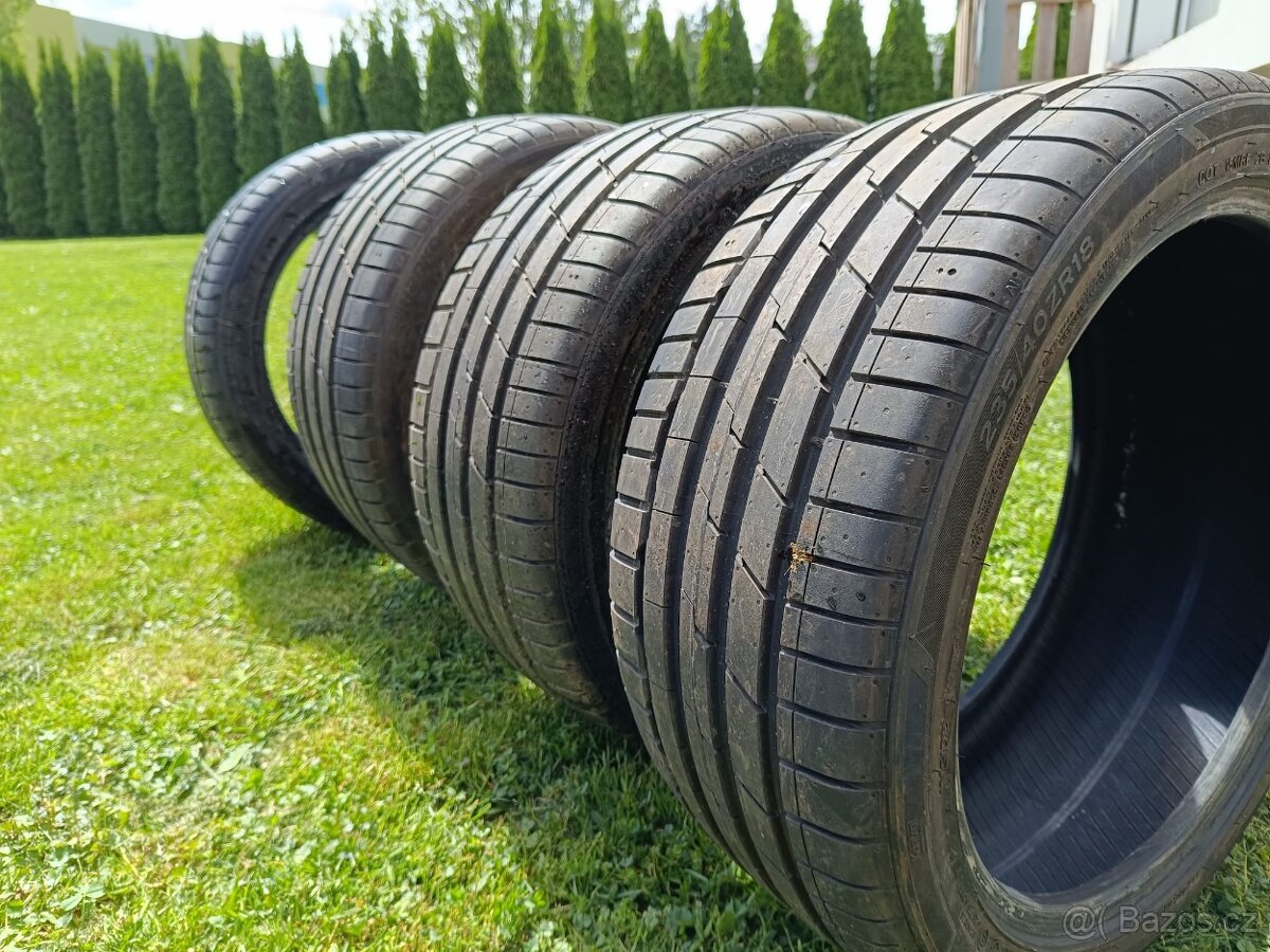 4ks Prakticky nové pneu Hankook Ventus S1 Evo 235/40 R18