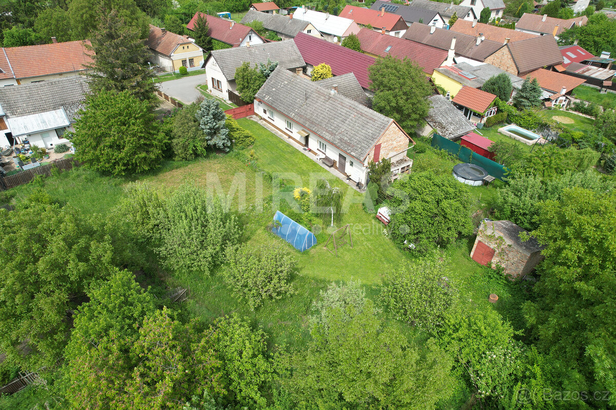 Dymokury, prodej RD 2+1 na pozemku 1210 m2, okr. Nymburk