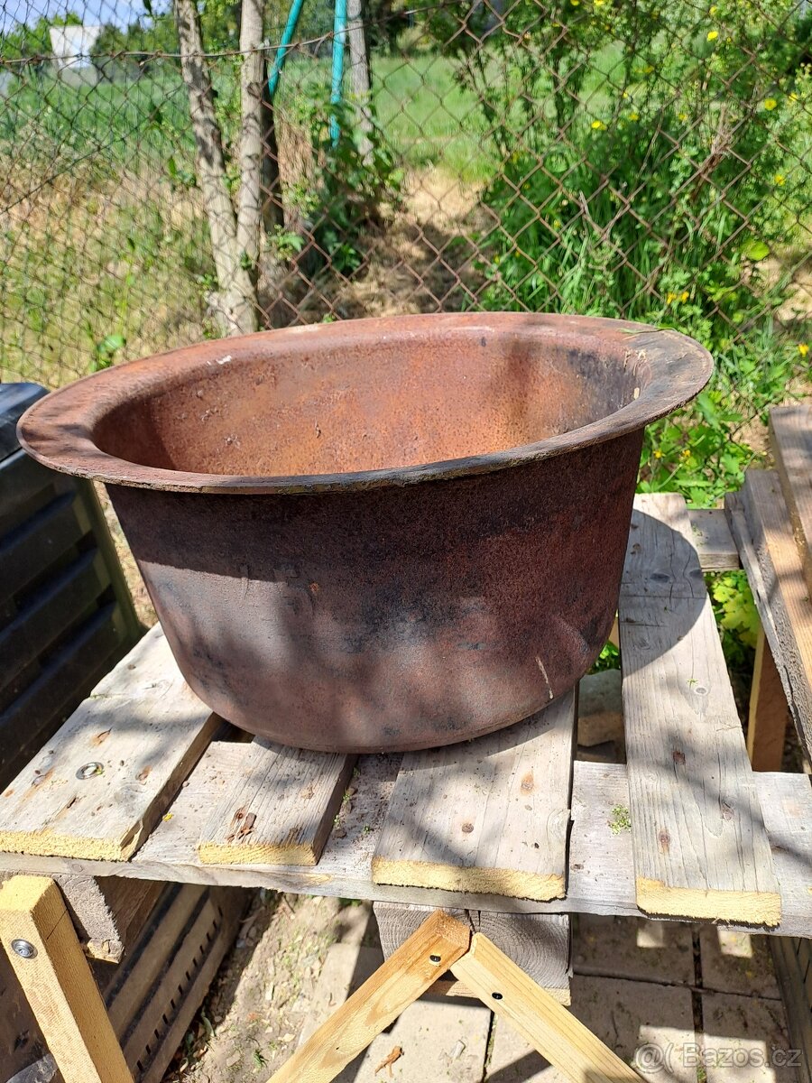 litinový kotlík 45 l