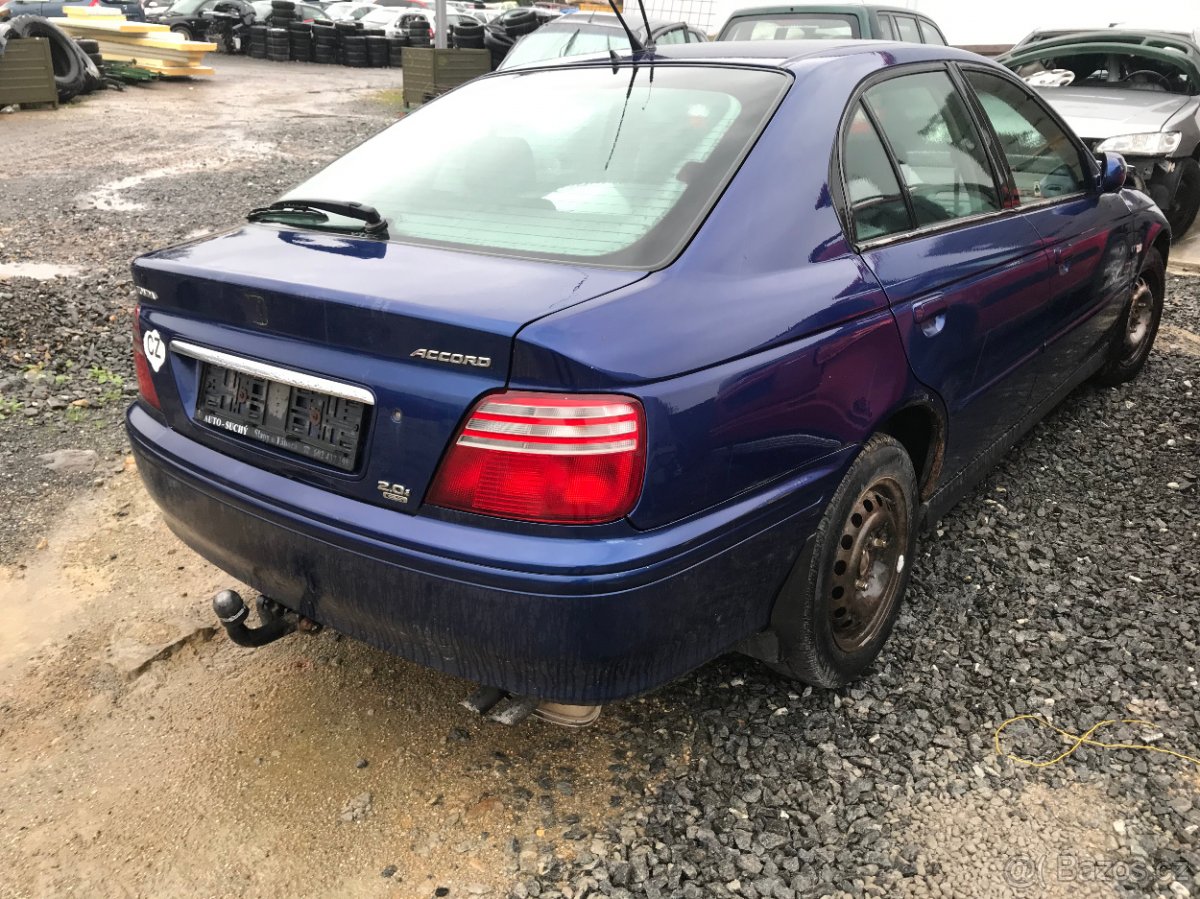 Honda Accord VI 1999 2,0i ES 108kW - díly z vozu