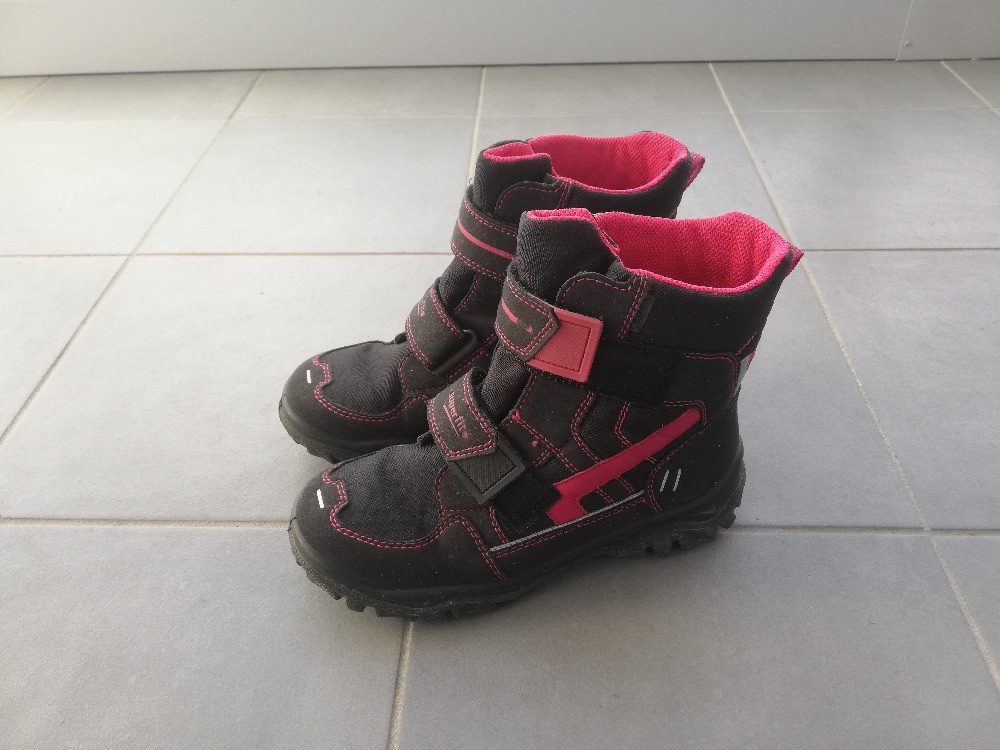 Prodám zimní boty zn. Superfit - vel. 38.