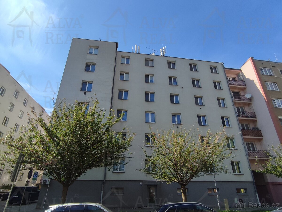 Dlouhodobý pronájem prostorného bytu 2+kk, 50,81 m², ul. ...