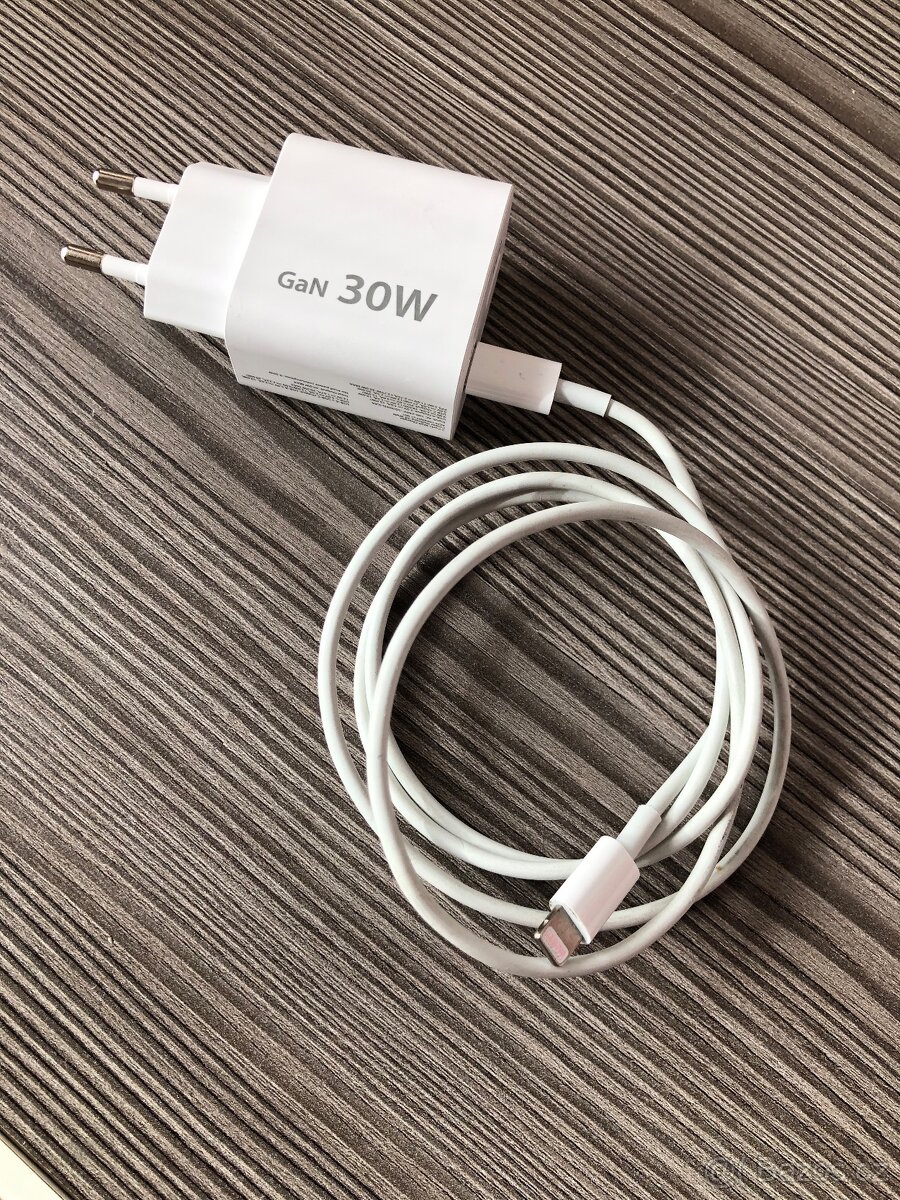 Prodam rychlo nabíječku na Apple 30w