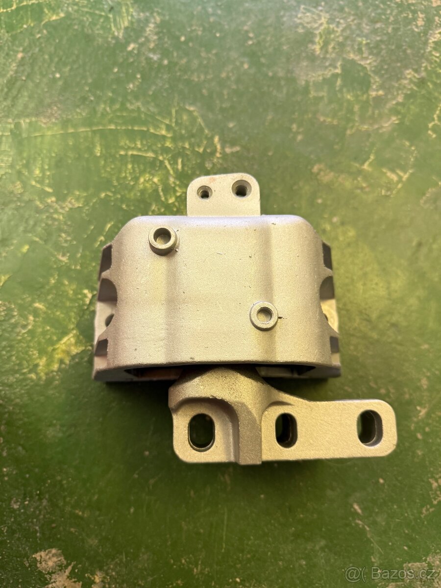 Uložení motoru 1.8T