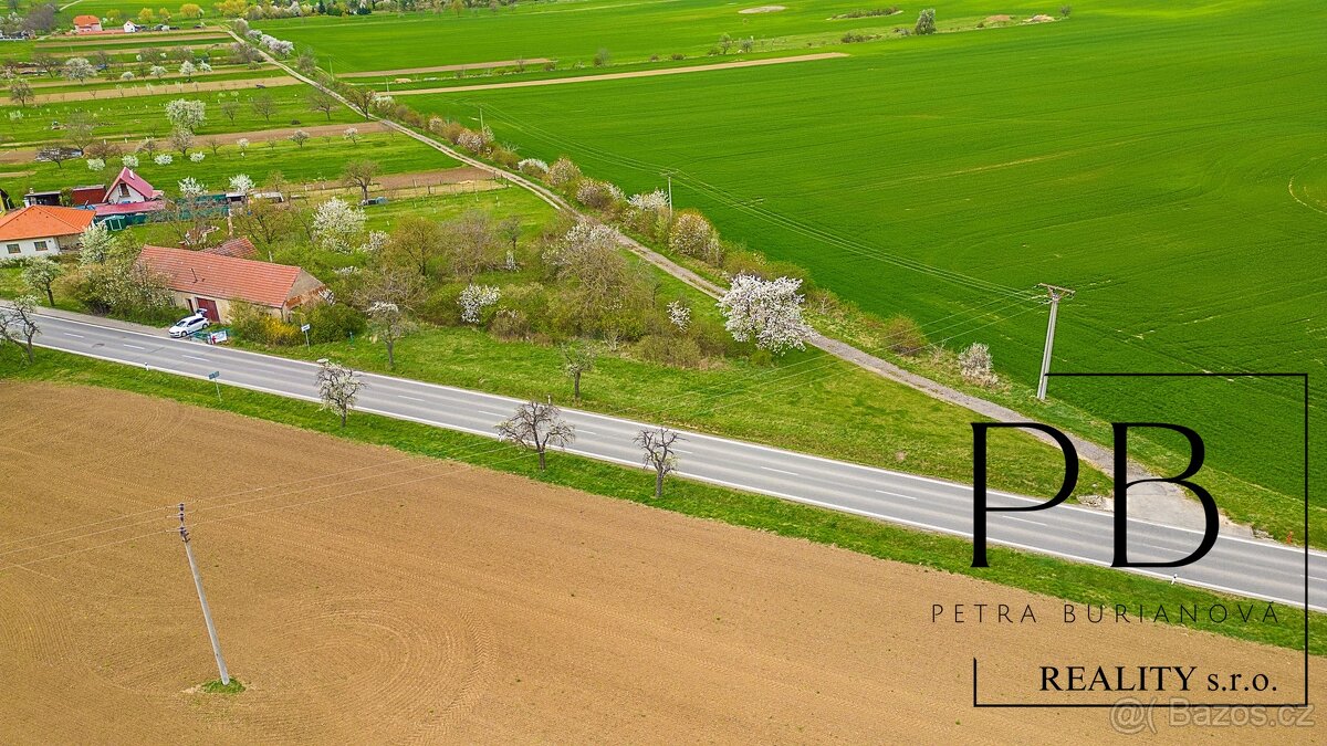 Pozemek k investici v obci Jamolice, o výměře 3 823 m2