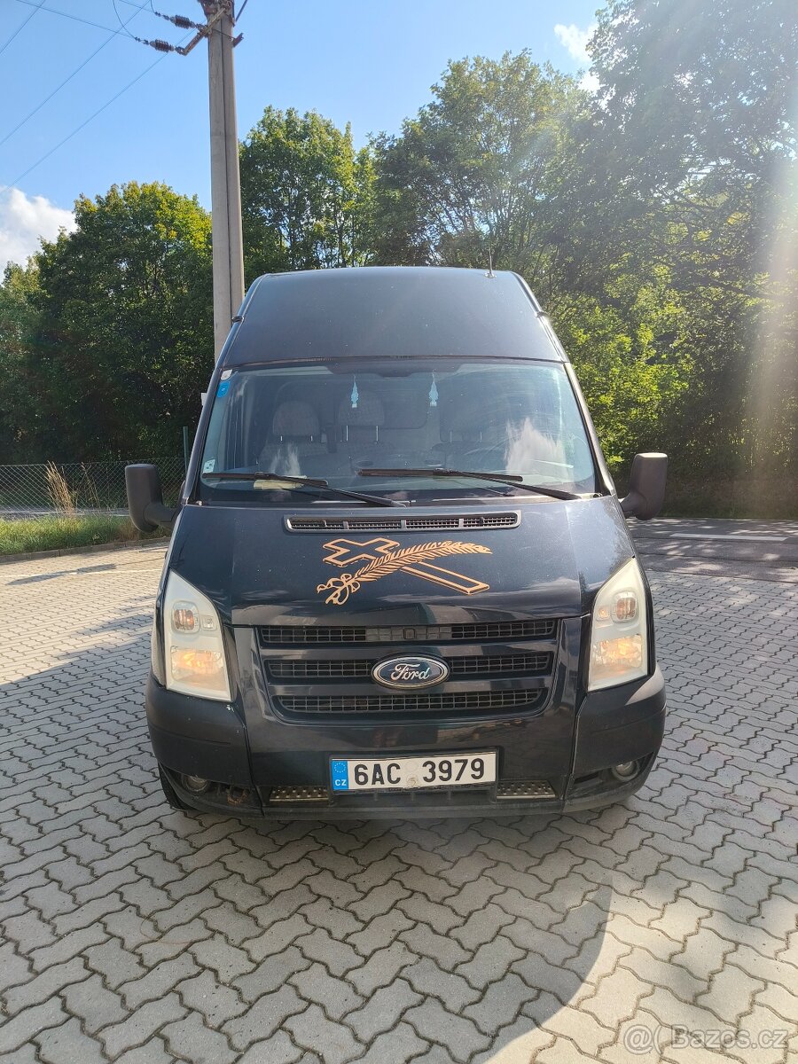 Ford transit 2.4 TDCI 103kw 4X4 Pohřební vůz