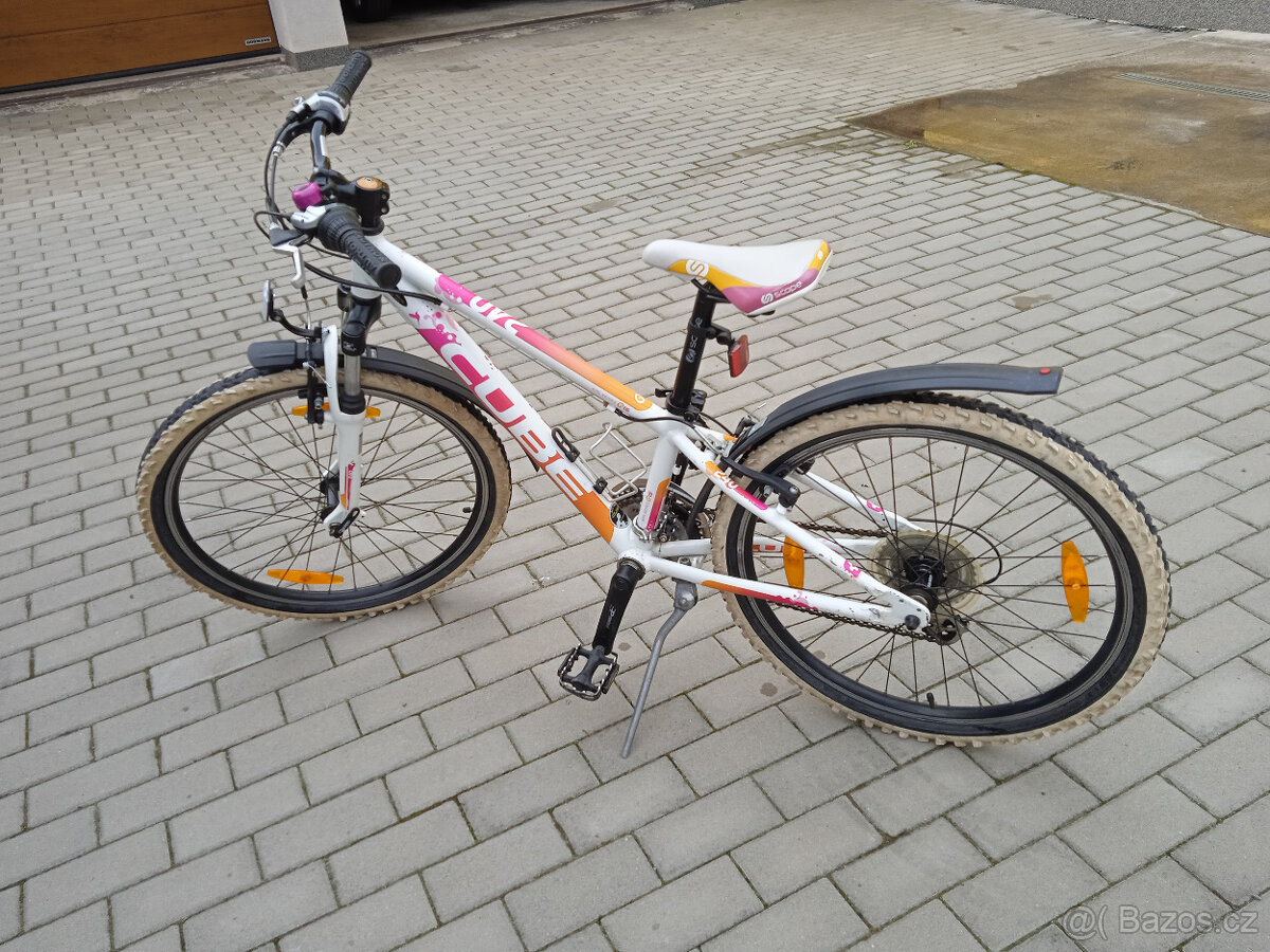Dívčí horské kolo CUBE ALU rám