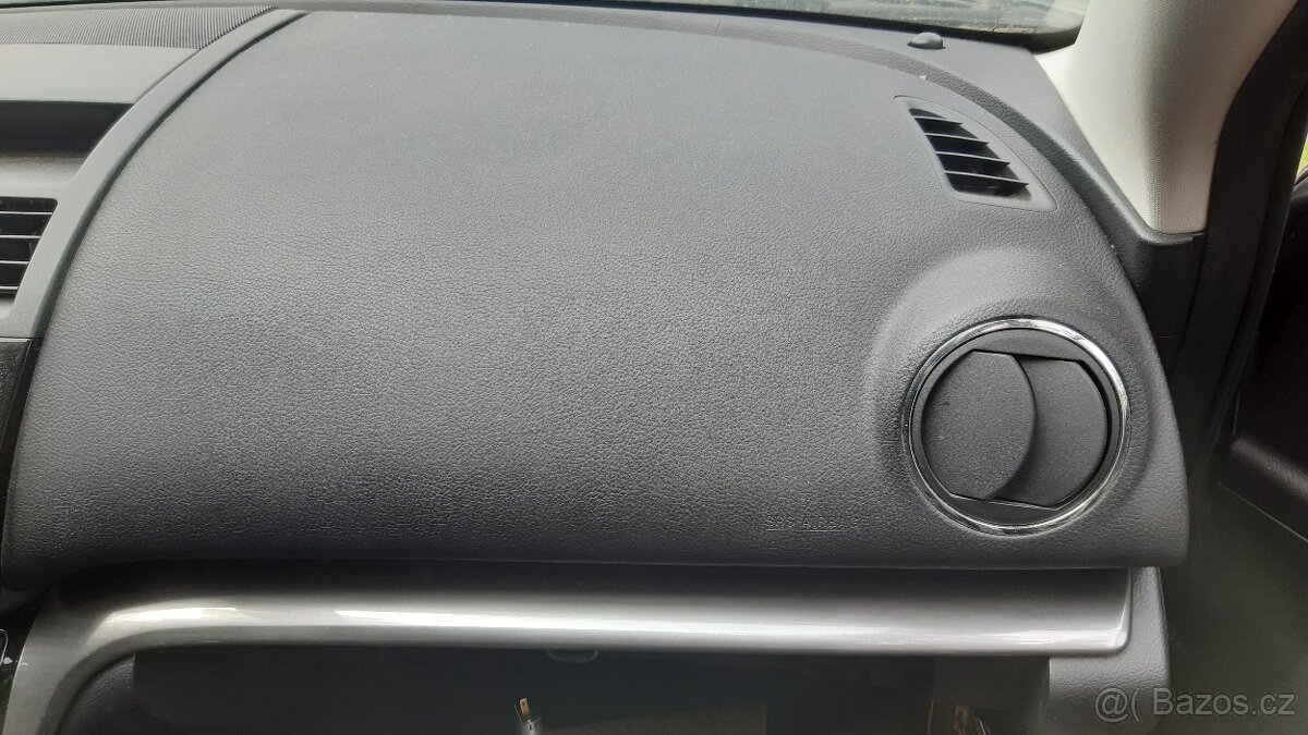 Mazda 6 GH - Beg řidiče, spolujezdce, jednotky