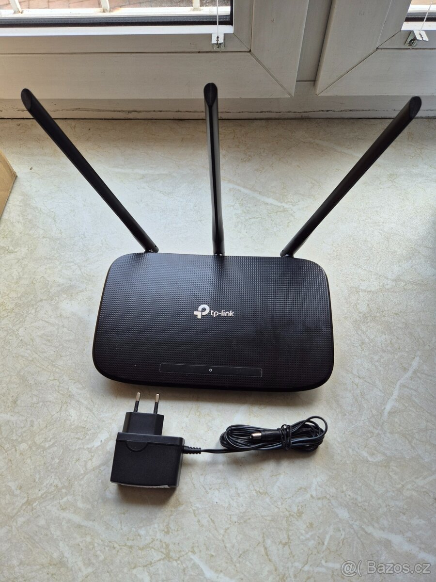 WiFi router TP-Link TL-WR940N 450MB/s