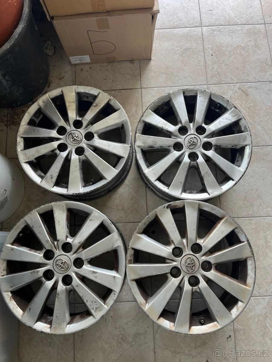 ALU disky pro Toyota Corolla (E150)