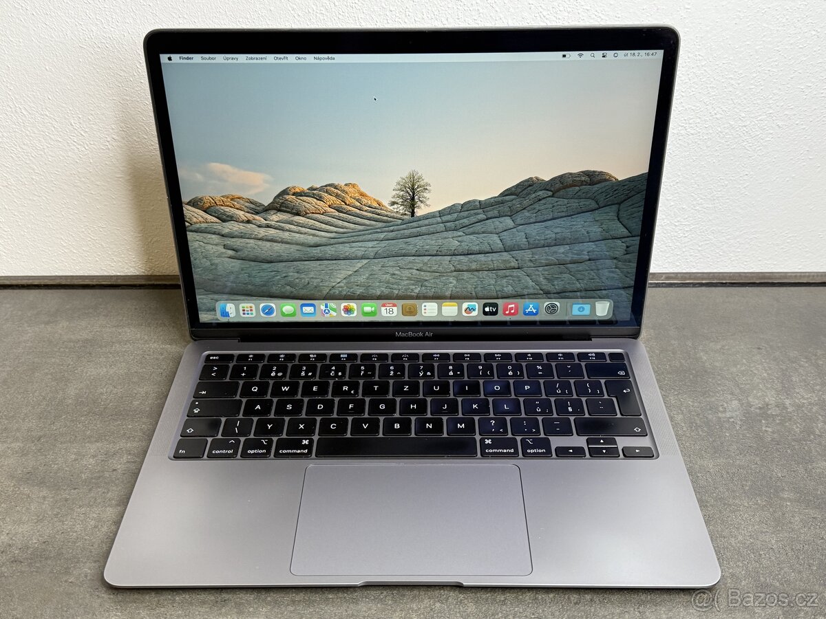 Macbook Air 13" 2020 / I5 / 8GB / 256GB / Space Gray