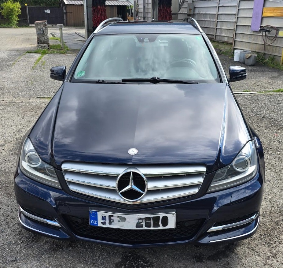 Mercedes-Benz Třídy C, c250d 4matic blueefficiency