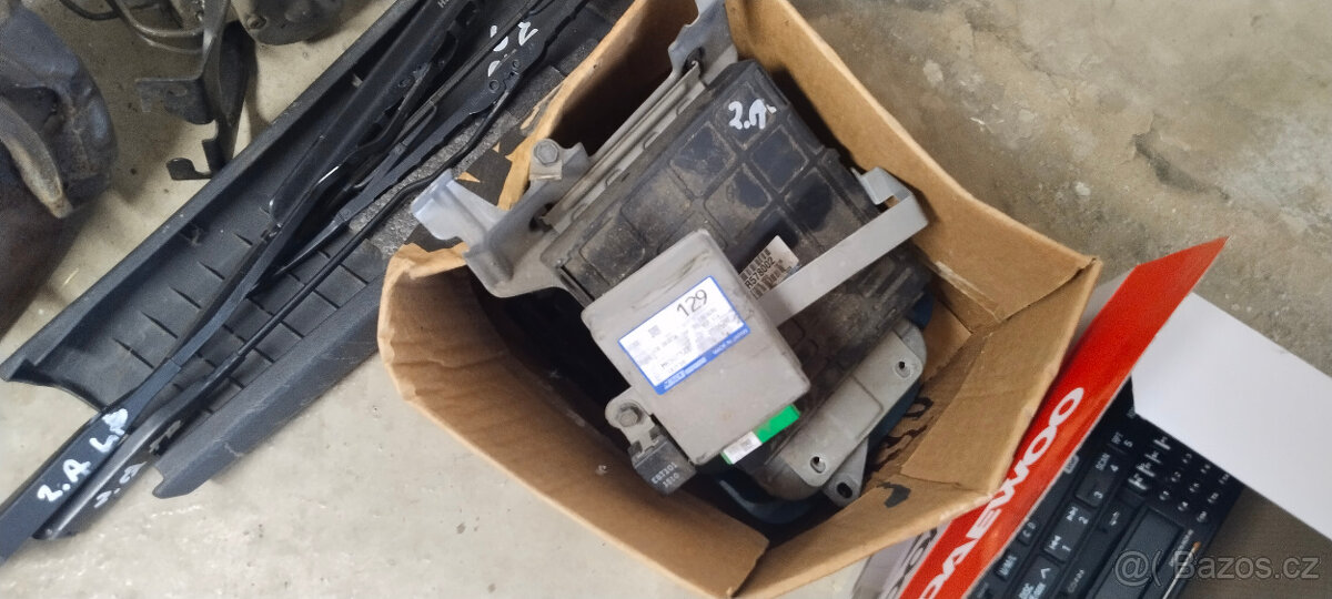 Díly Mitsubishi Carisma 1.8