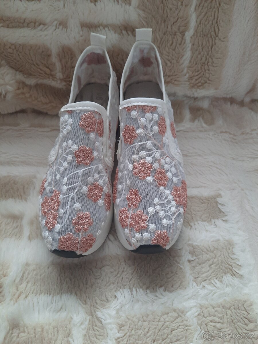 Krajkové espadrilky NOVE