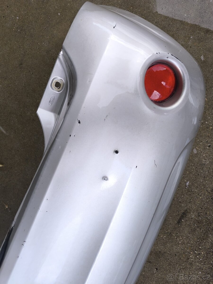 Ford fiesta zadní nárazník