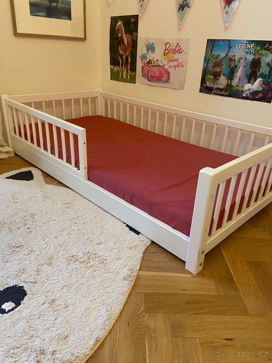 Dětská postel včetně matrace