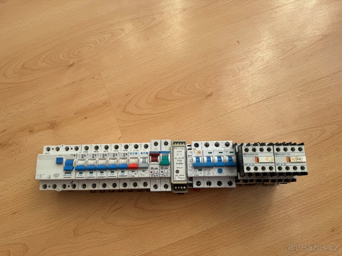 Jističe,chránič,stykače apod..