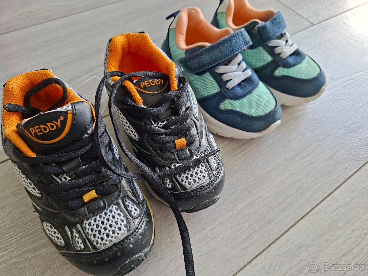 Detske tenisky jedny nove vel 25 a 22/23