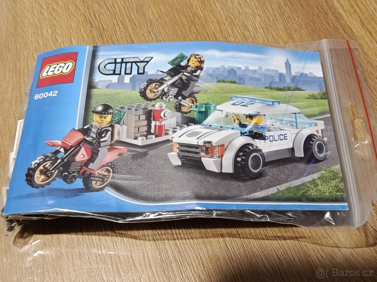 Lego City 60042 Rychlá policejní honička