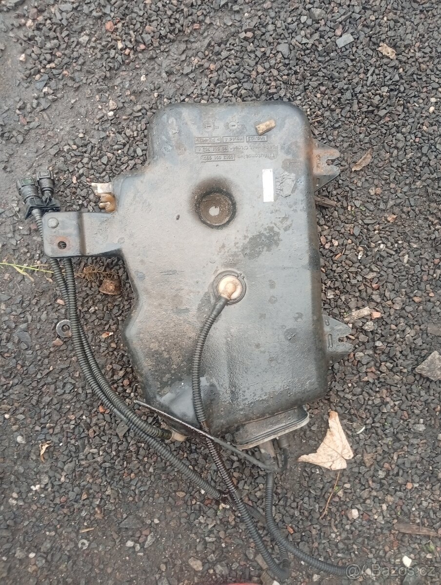 CITROEN C8, PEUGEOT 807, EXPERT, JUMPY NÁDRŽKA NA ADITIVA