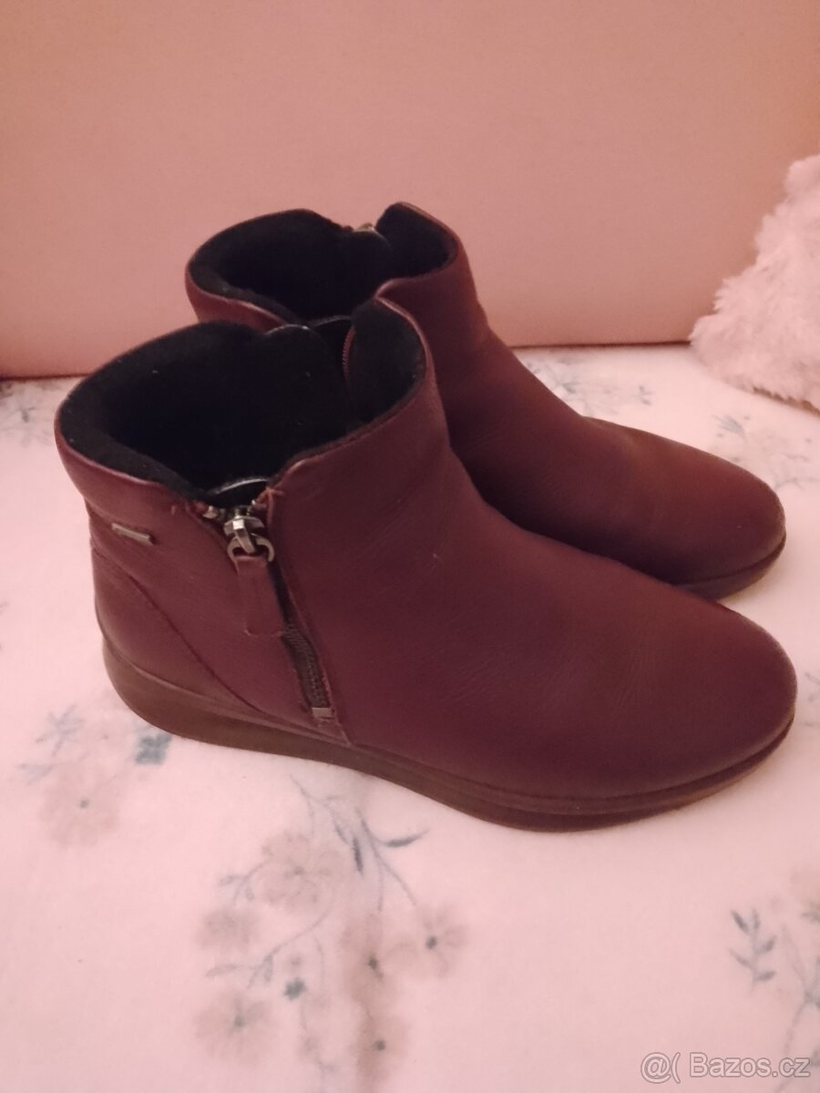 Kožené boty Ecco, vel.39