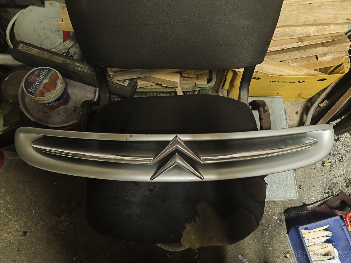 Citroen Xsara Picasso Maska