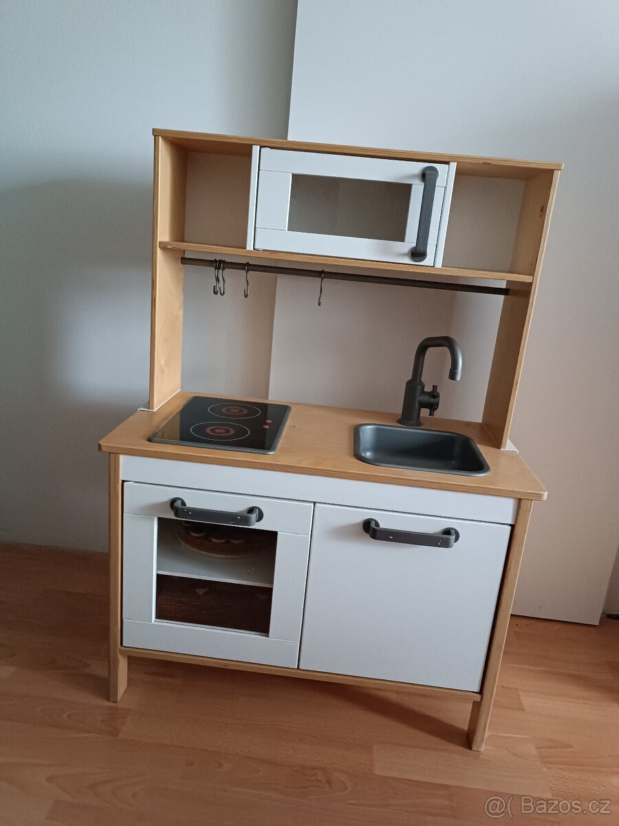 Dětská dřevěná kuchyňka Ikea