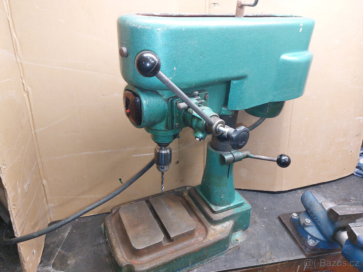 Stolní vrtačka