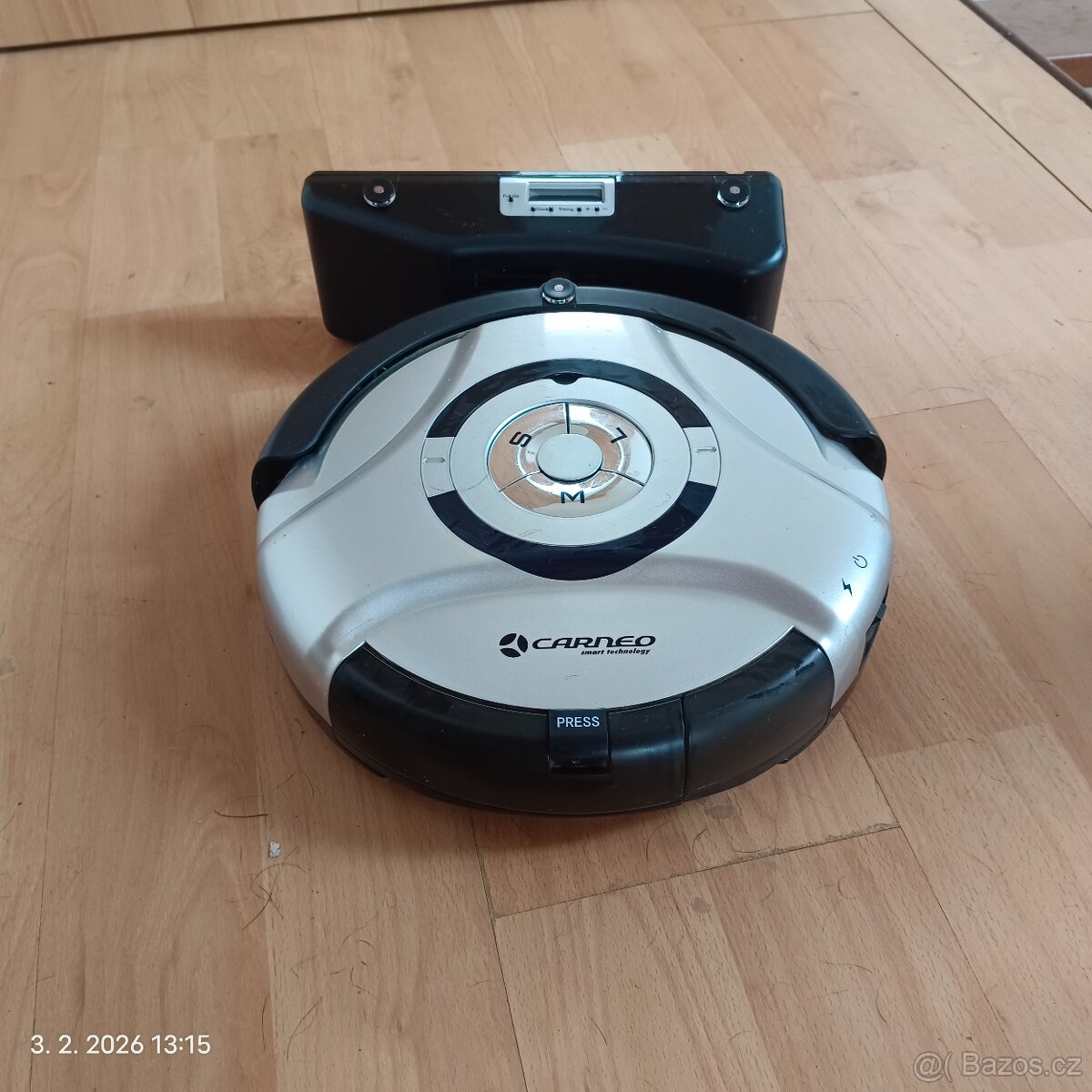 Robotický vysavač CARNEO Smart Cleaner 400