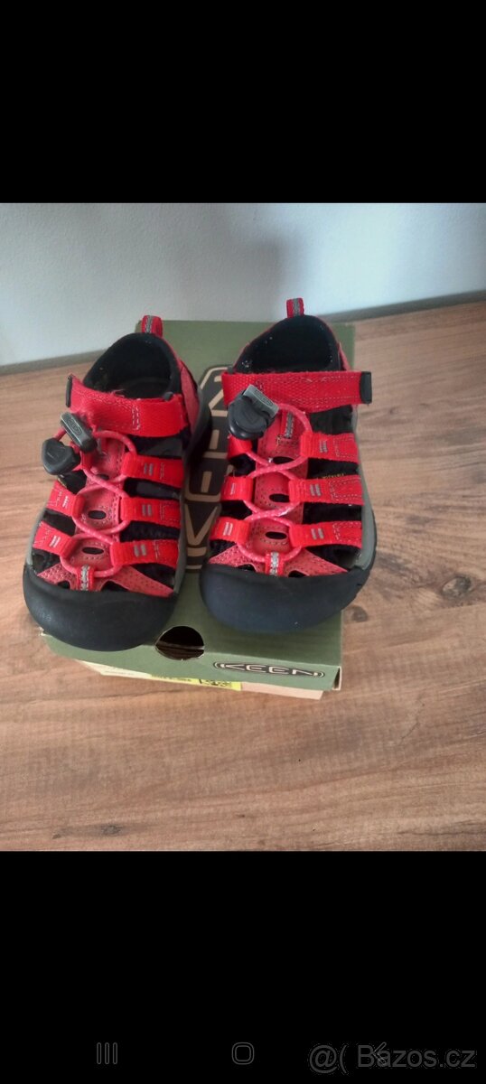 Keen sandály 25/26