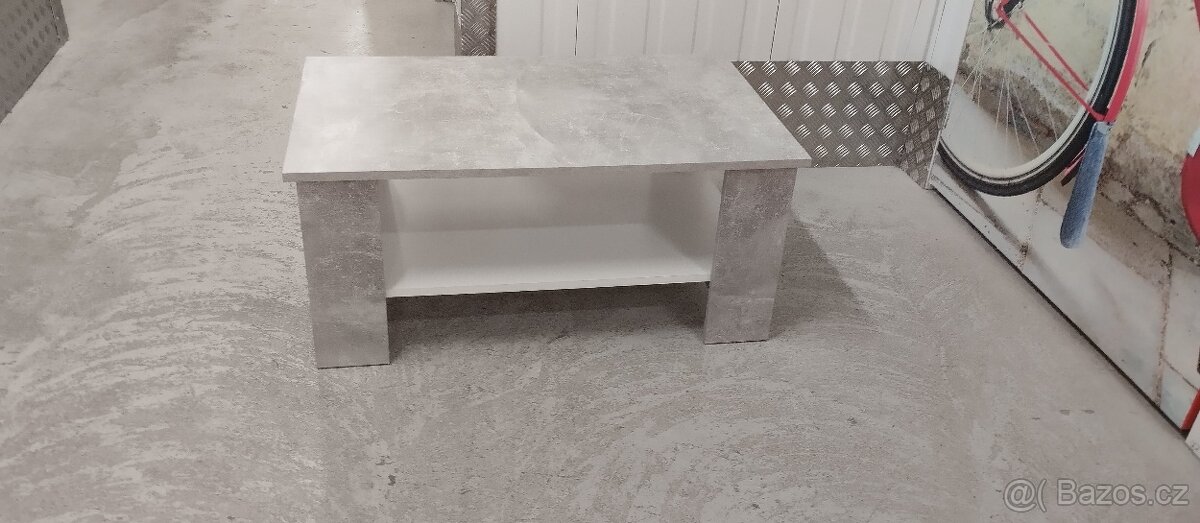 Konferenční stolek