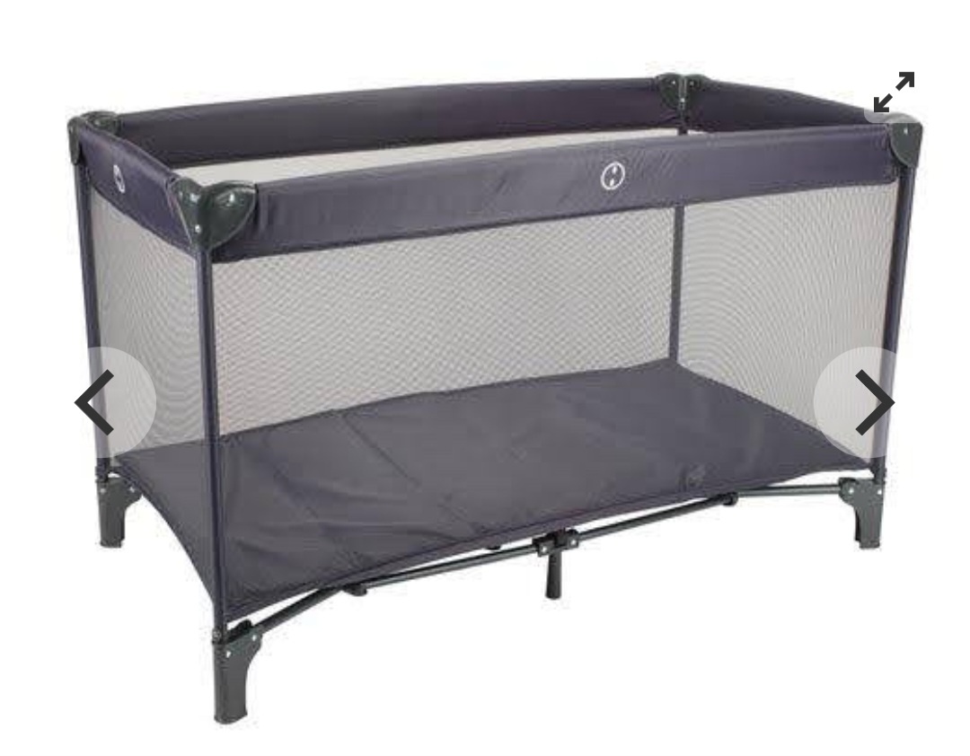 Rozkládací dětská postýlka JYSK.