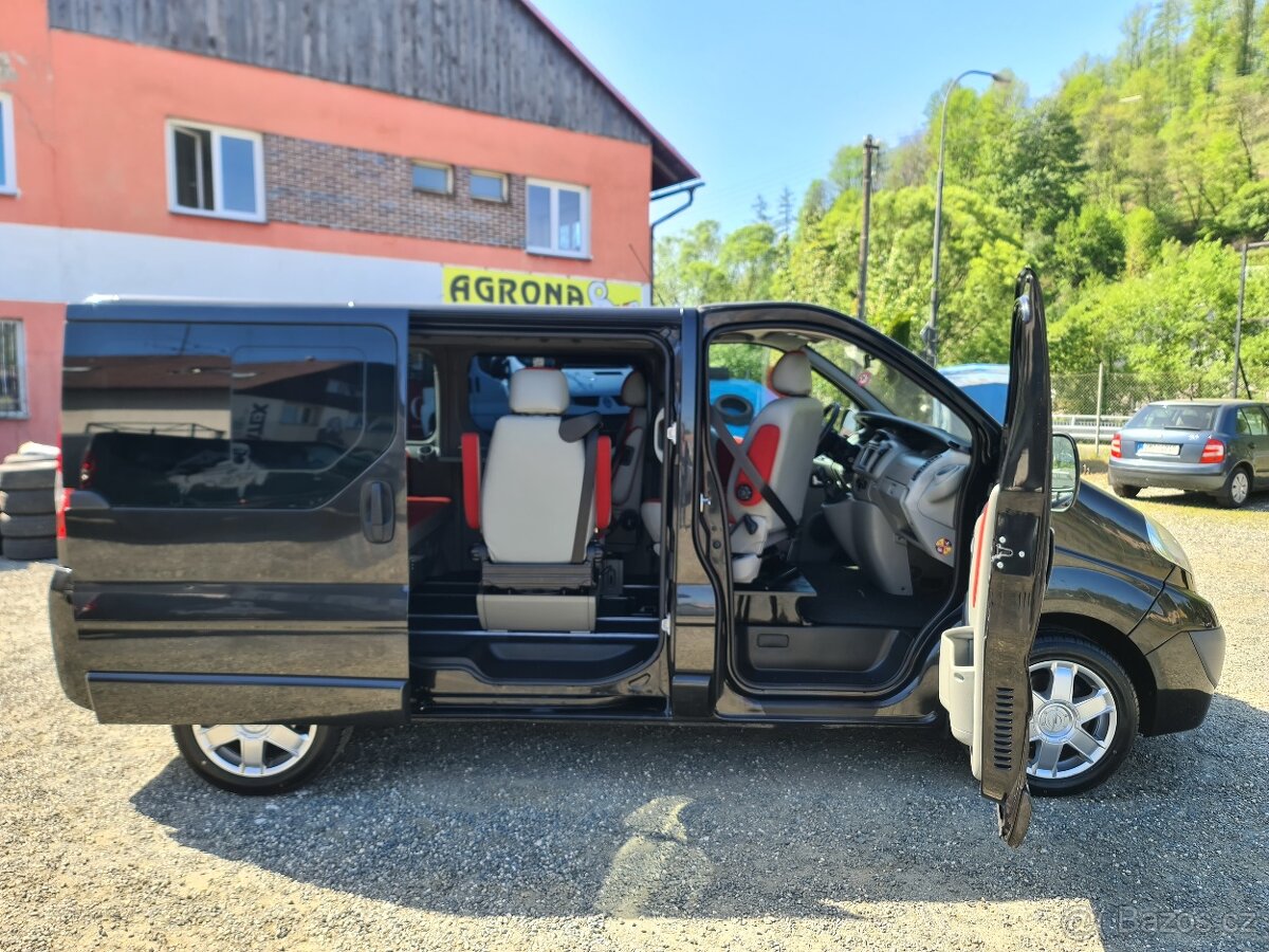 OPEL VIVARO LIFE 2.5 CDTi WESTFALIA POSTEL STOLEK NAVI