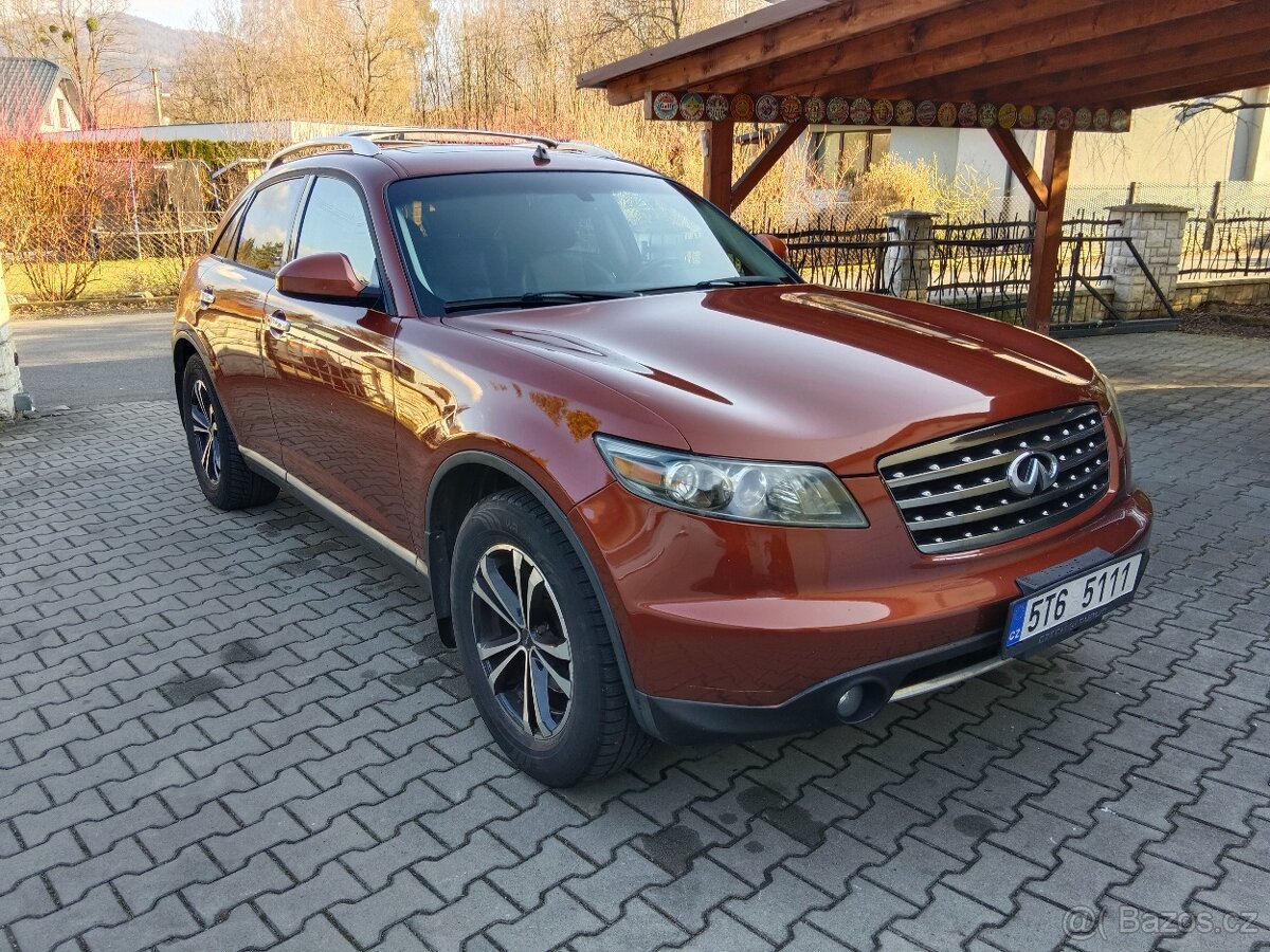 Infiniti FX35 4x4 Automat V6 3.5l benzín rok 2007