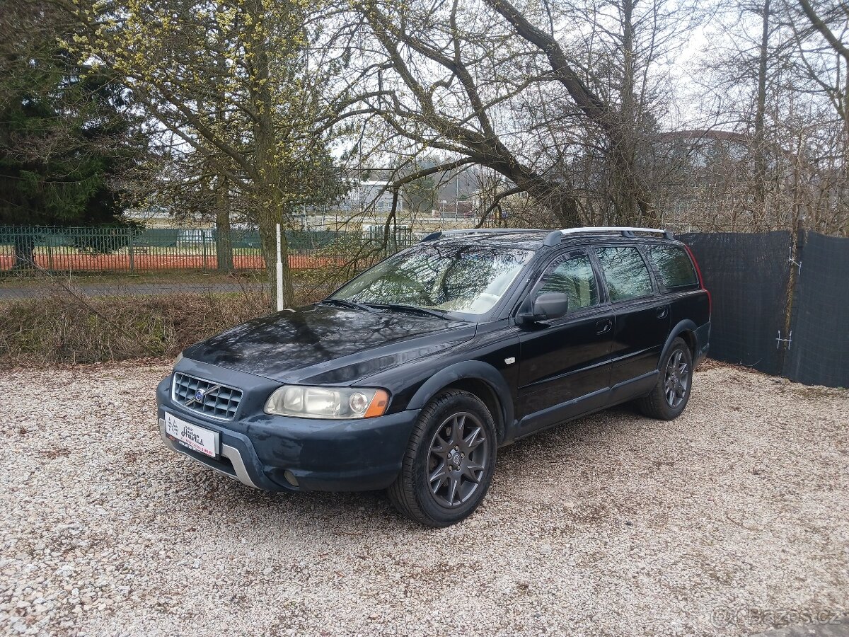 Volvo XC70 2,4 D5 4x4 automat CROSSCOUNTRY