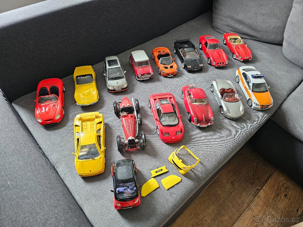 Modely 1:18