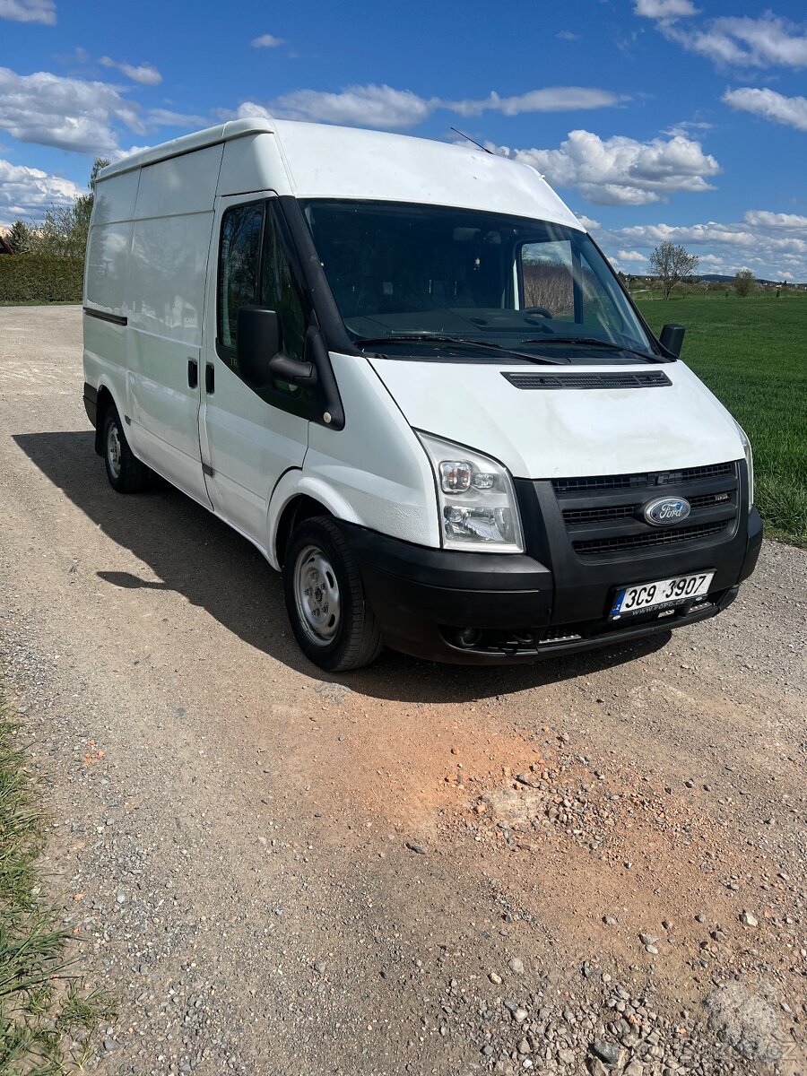 Ford transit nova stk
