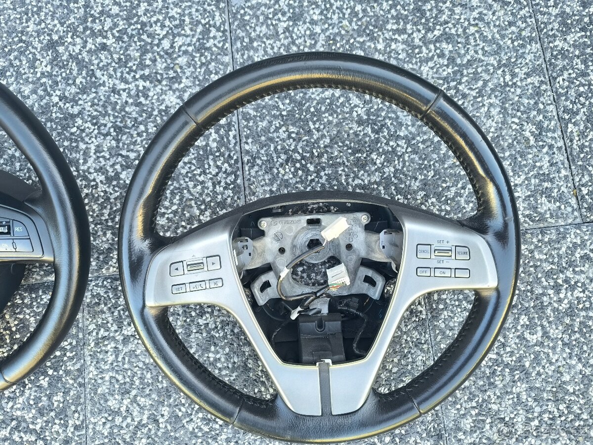 Volant Mazda 6 GH