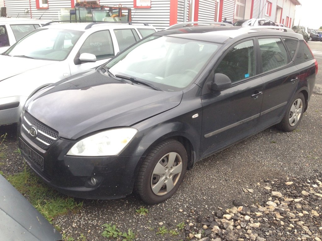 Kia Ceed 1,6CRDI 84kW Combi 2007 - díly