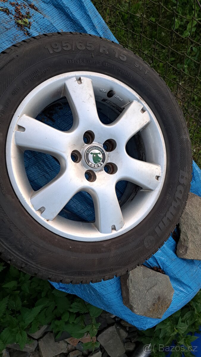 Prodám pneumatiky letní ALU Škoda Golf