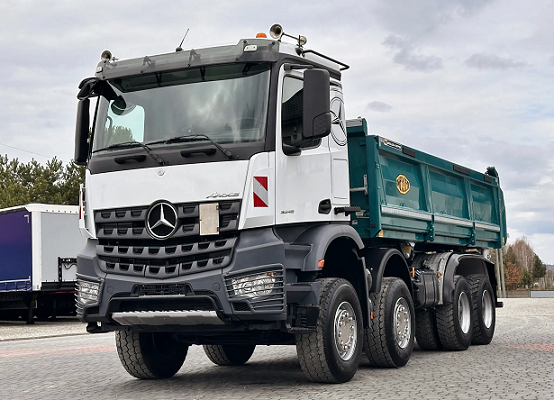 Mercedes-Benz AROCS 3245 8x4 - třístranný sklápěč + závěs
