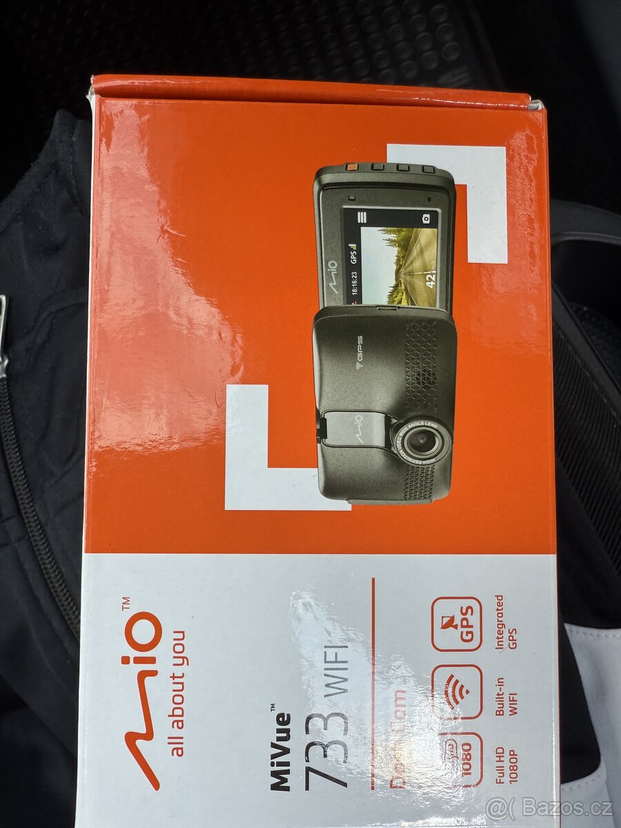 Kamera do auta Mio MiVue 733 WIFI