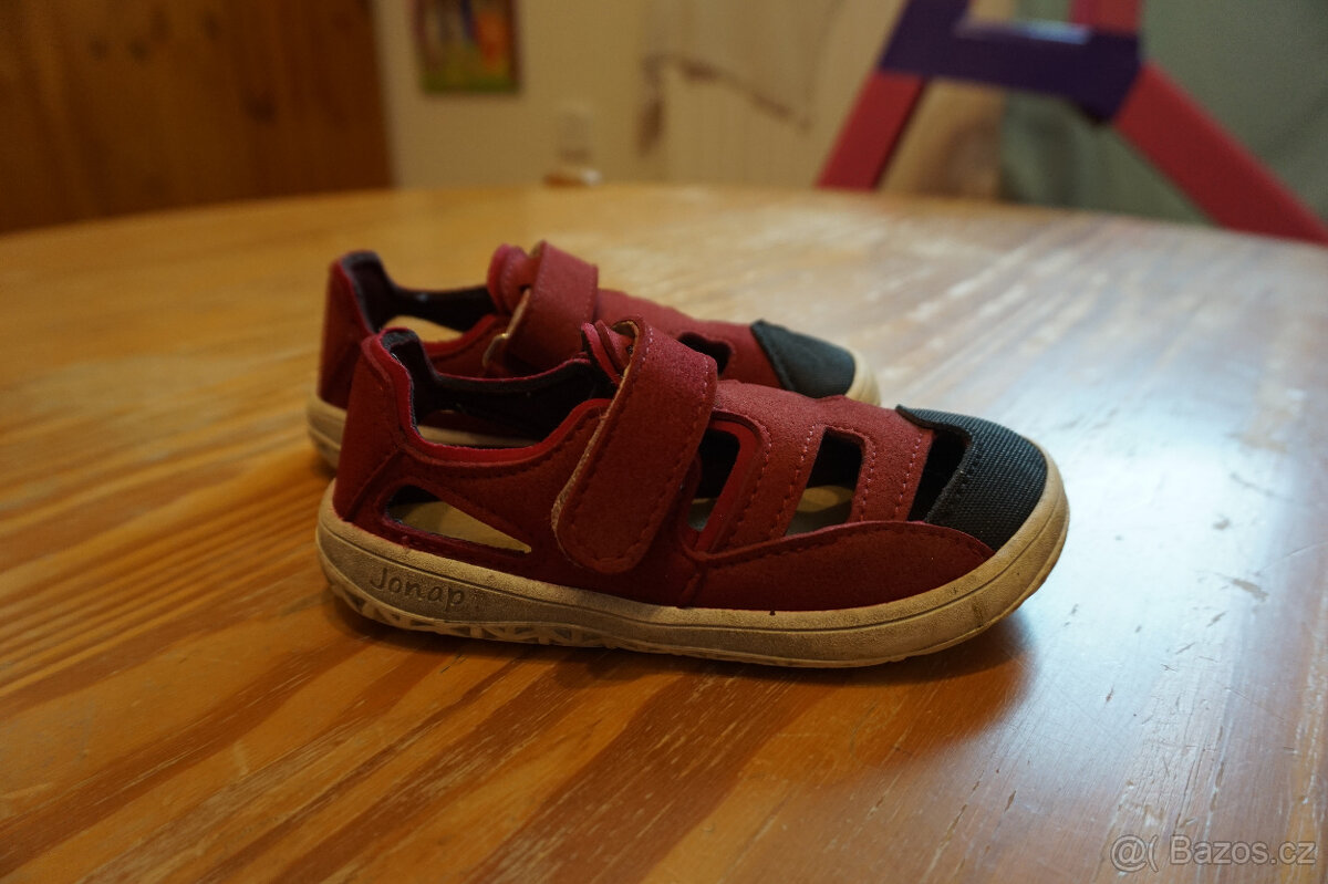 barefoot sandálky zn. Jonap vel. 26